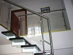Scara vang dublu si balustrada inox cu geam duplex 34